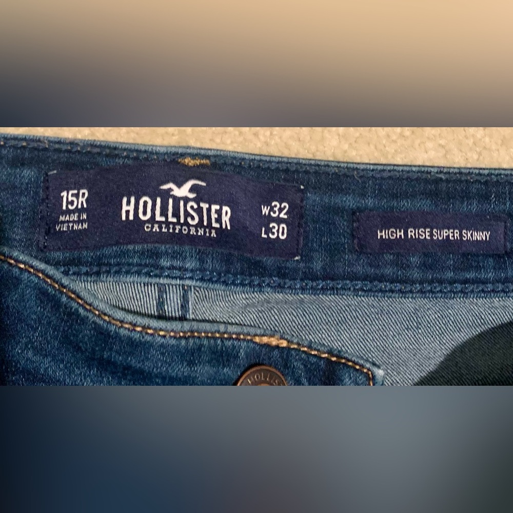 Hollister embroidered jeans - Picture 4 of 4